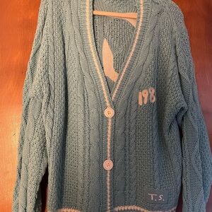 1989 Taylor swift cardigan